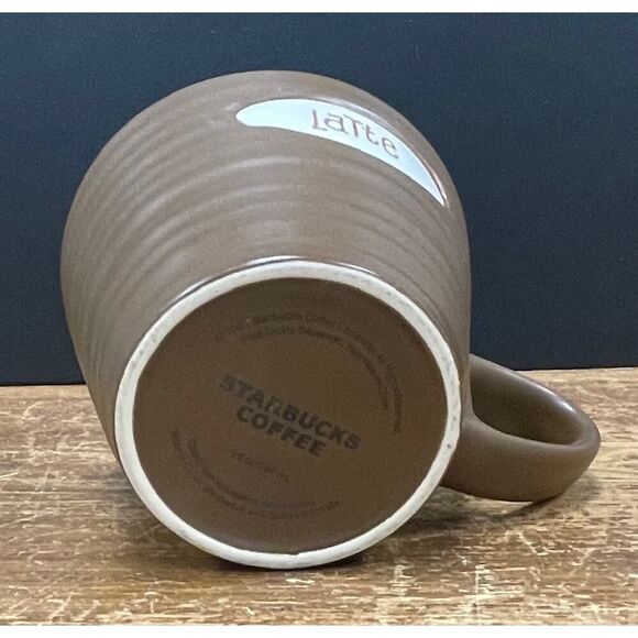 Starbucks Latte Brown 9 oz. Mug. - Picture 4 of 4